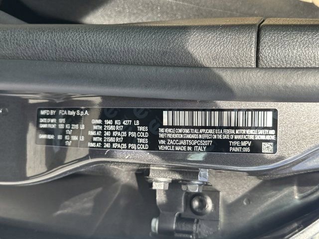 Used 2016 Jeep Renegade Latitude image 32