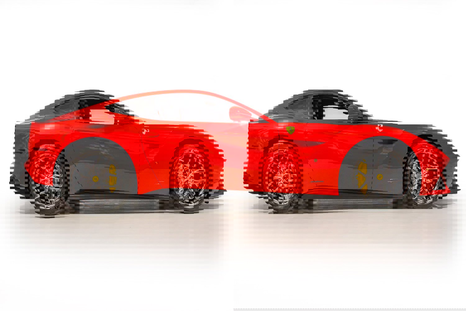 Used 2017 Ferrari F12 Berlinetta image 8