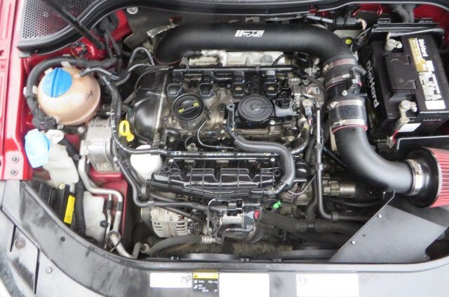 Used 2014 Volkswagen CC Sport image 9