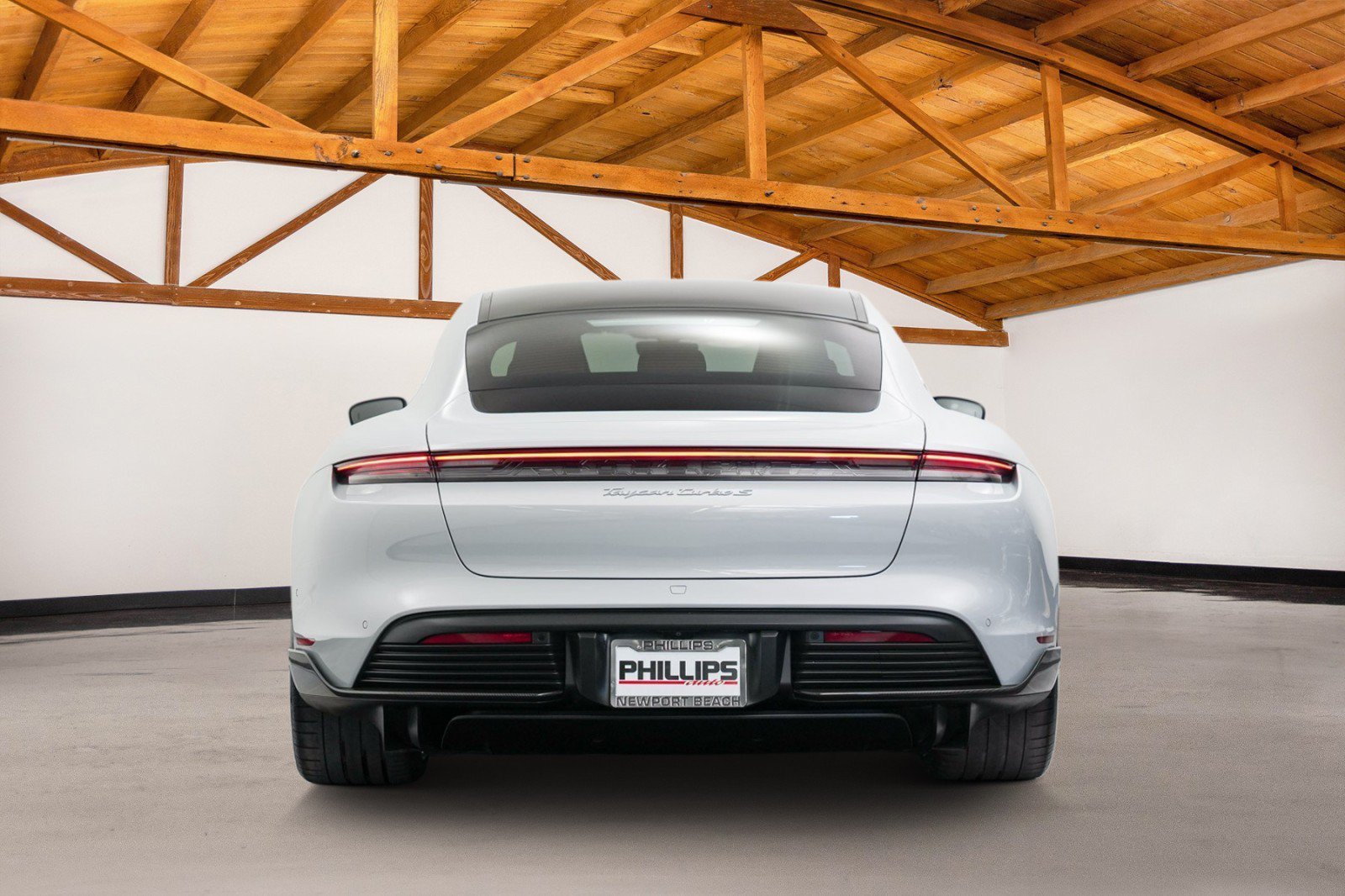 Used 2022 Porsche Taycan Turbo S AWD/4WD image 4