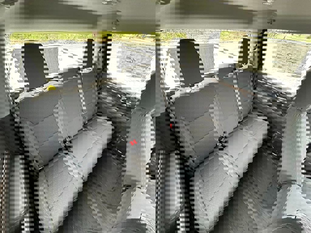 New 2025 Chevrolet Silverado 1500 LT image 18