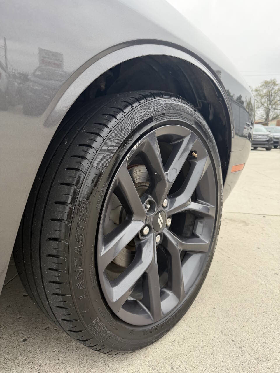 Used 2019 Dodge Challenger SXT w/ Blacktop Package RWD image 9