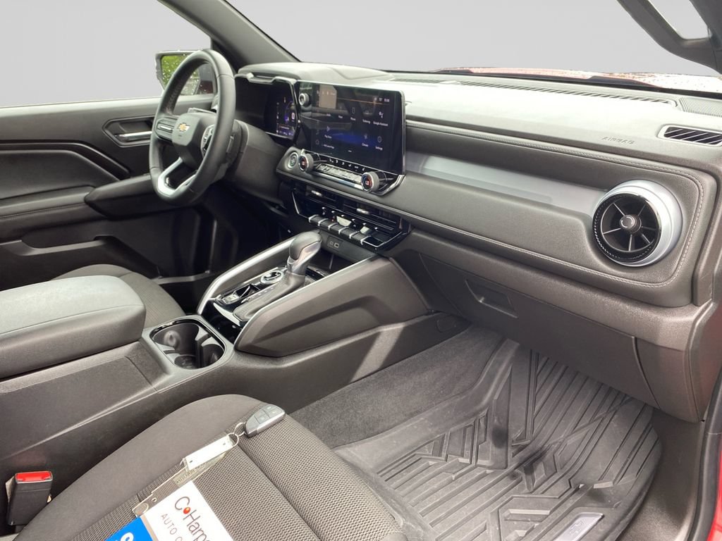 Used 2023 Chevrolet Colorado LT w/ LT Convenience Package II AWD/4WD image 10