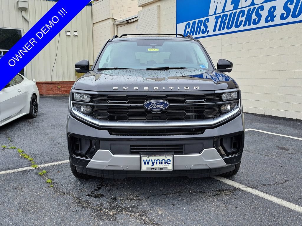 New 2026 Ford Expedition Platinum w/ Driver's Package AWD/4WD image 2