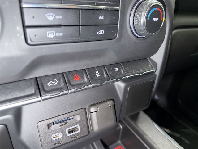 Used 2020 Chevrolet Silverado 1500 Custom w/ Custom Value Package image 25