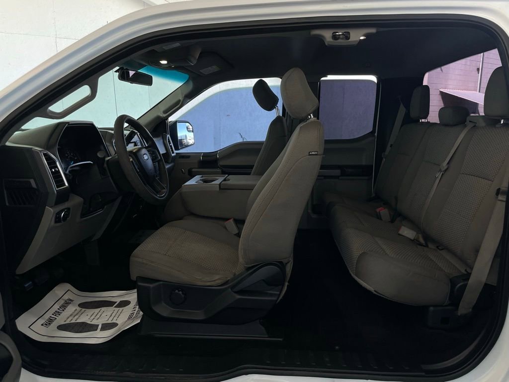 Used 2016 Ford F150 XLT AWD/4WD image 14