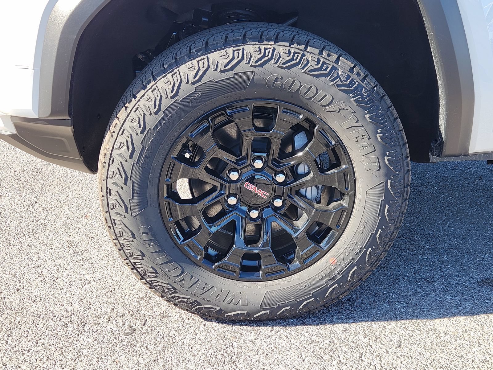 New 2026 GMC Canyon Elevation w/ Convenience Package RWD image 14