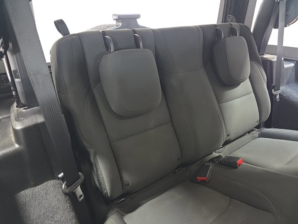 Used 2021 Jeep Wrangler Sport image 12