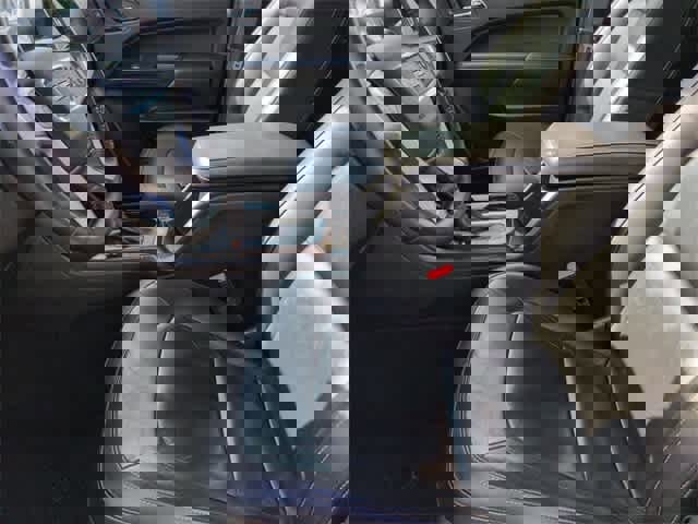 Used 2016 GMC Canyon SLT w/ Driver Alert Package image 17