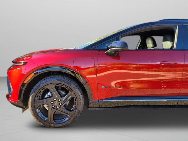 New 2026 Chevrolet Equinox EV RS image 16