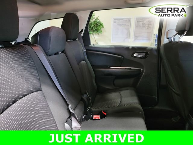 Used 2019 Dodge Journey SE image 15