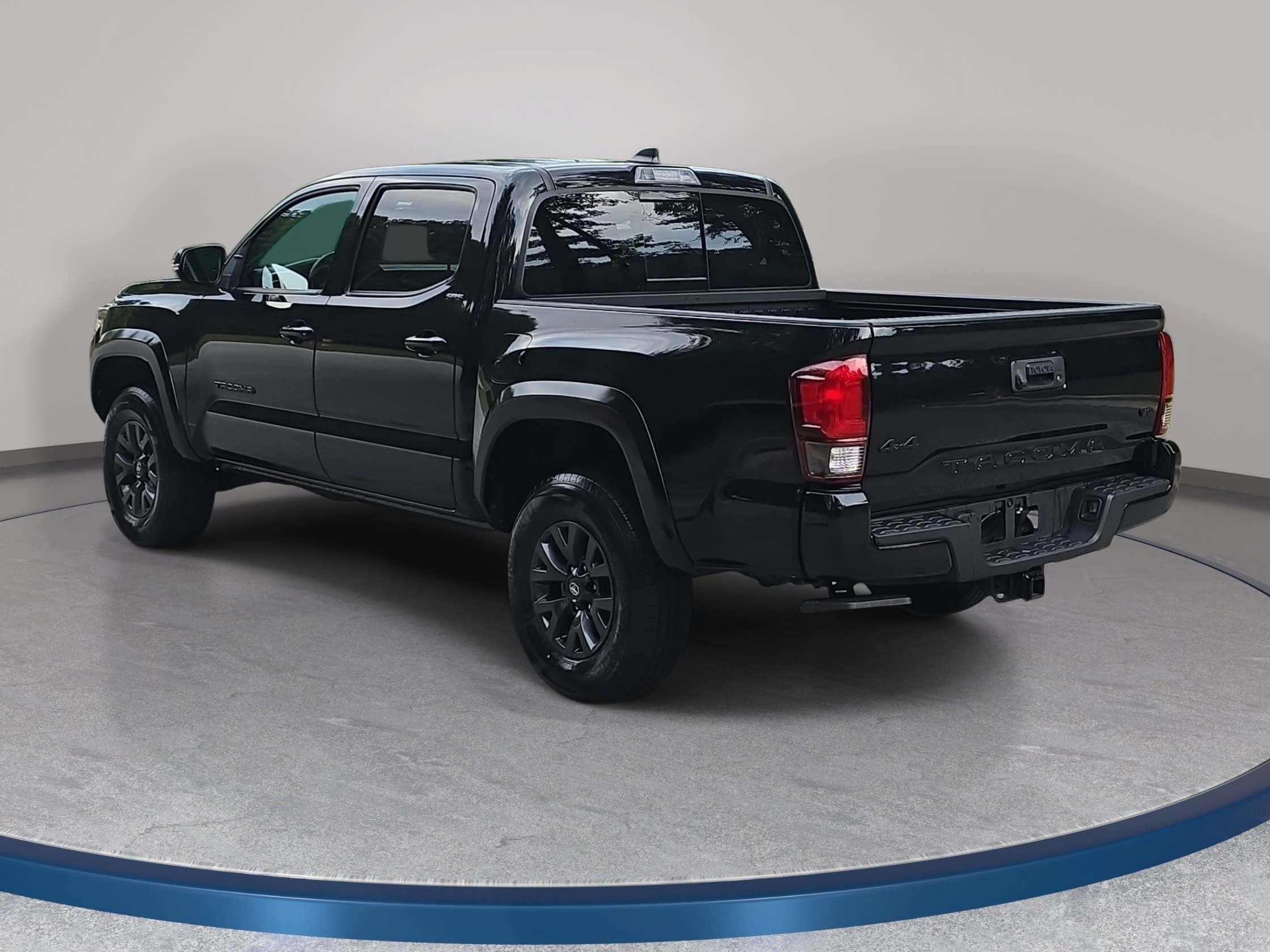Used 2023 Toyota Tacoma SR5 w/ Technology Package AWD/4WD image 7