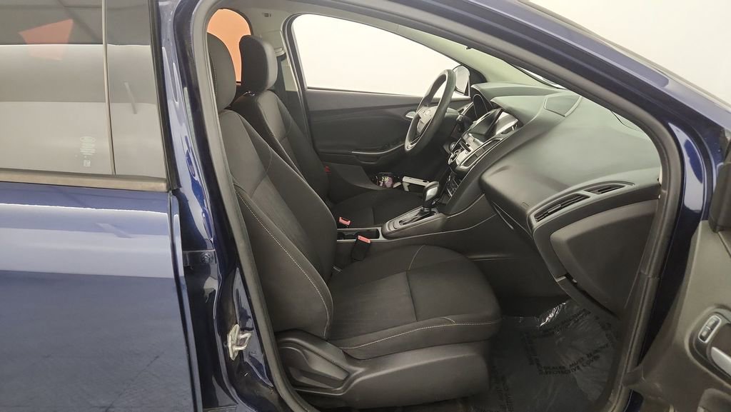 Used 2017 Ford Focus SEL FWD image 25
