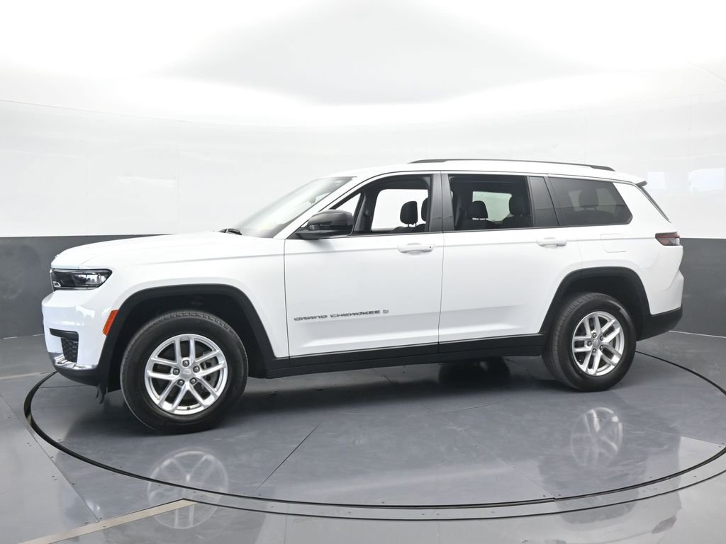 Used 2023 Jeep Grand Cherokee L Laredo w/ Luxury Tech Group I image 2
