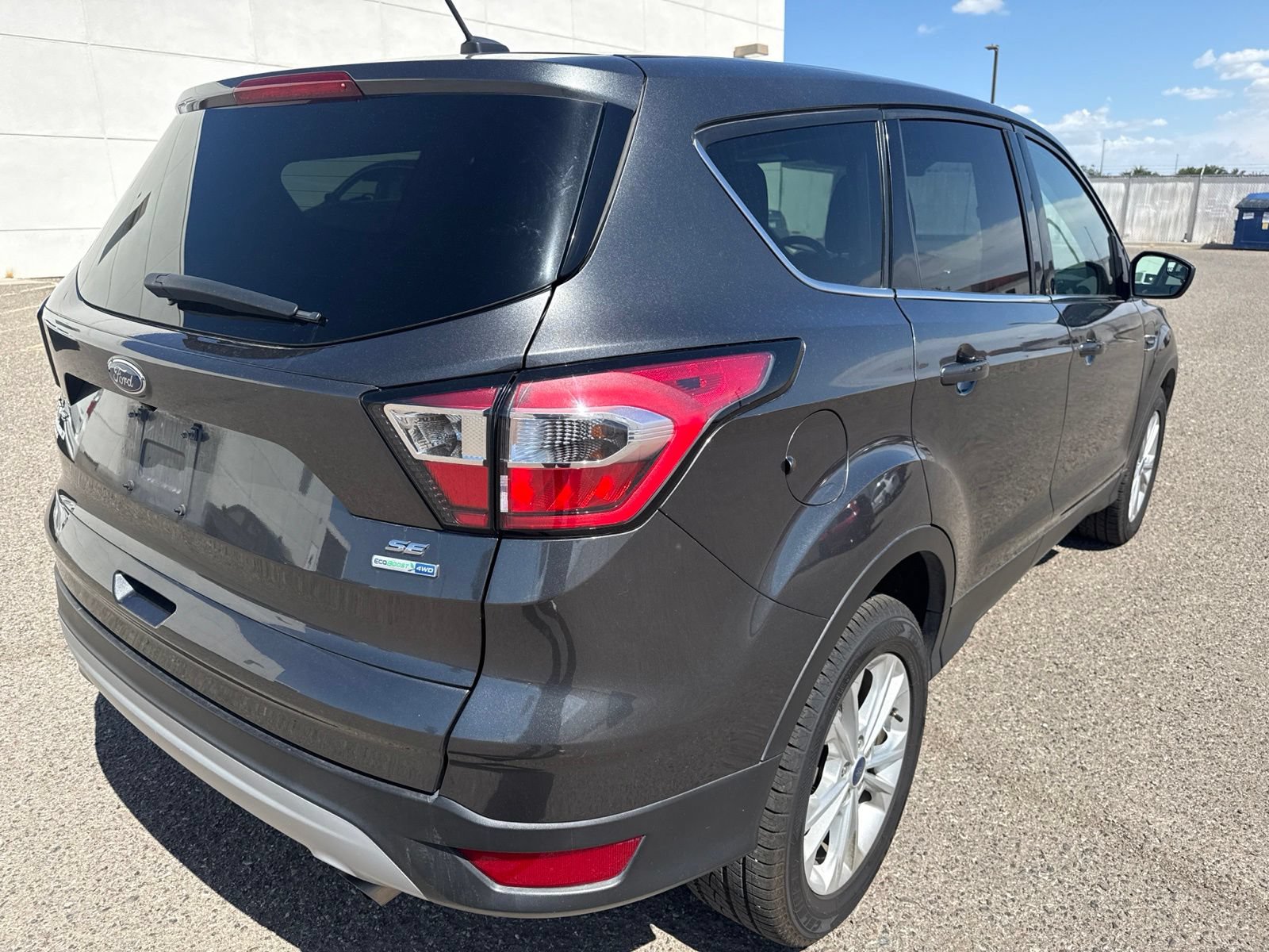Used 2017 Ford Escape SE AWD/4WD image 5