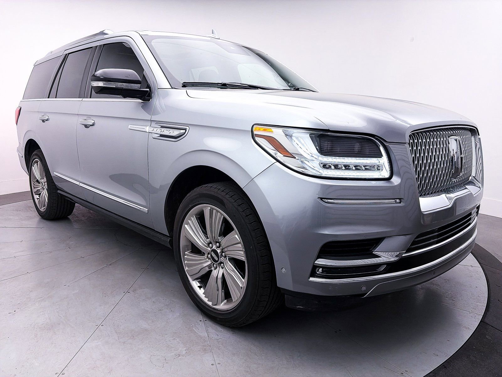 Used 2021 Lincoln Navigator Reserve w/ Luxury Package image 13