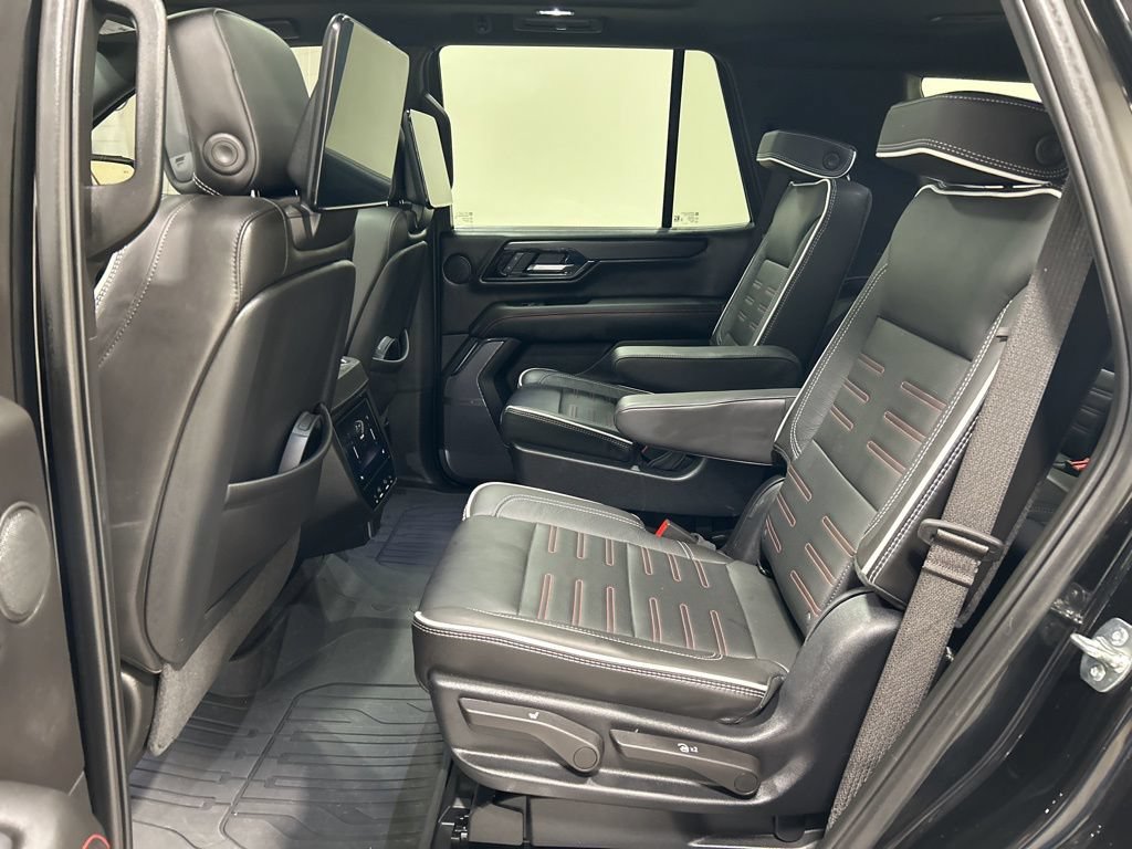 Used 2025 GMC Yukon AT4 Ultimate AWD/4WD image 32