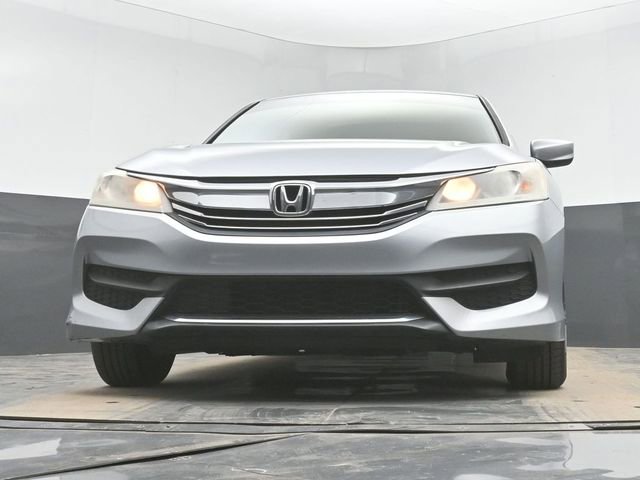 Used 2017 Honda Accord LX image 38