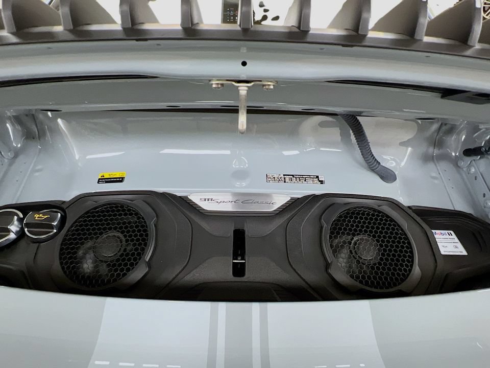 Certified 2023 Porsche 911 Sport Classic RWD image 26