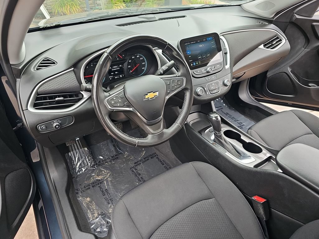 Used 2020 Chevrolet Malibu RS FWD image 15