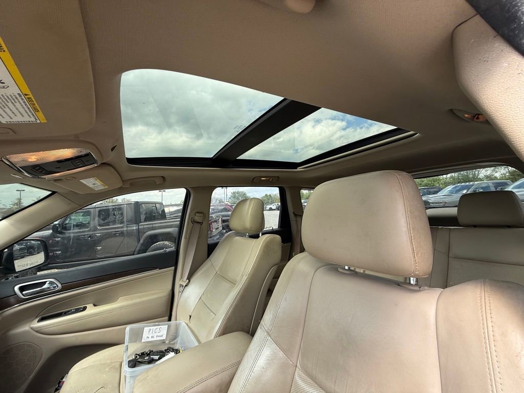 Used 2015 Jeep Grand Cherokee Limited w/ Luxury Group II image 13