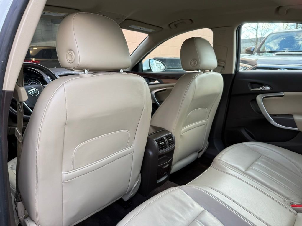 Used 2016 Buick Regal Premium image 15