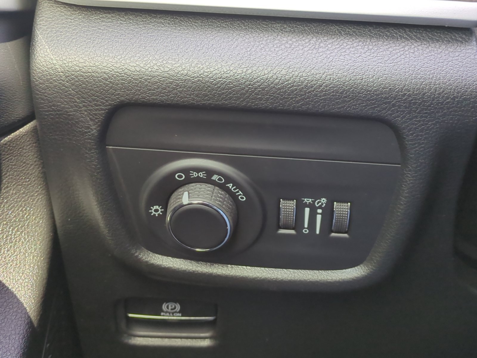 New 2026 Jeep Grand Cherokee Altitude AWD/4WD image 31