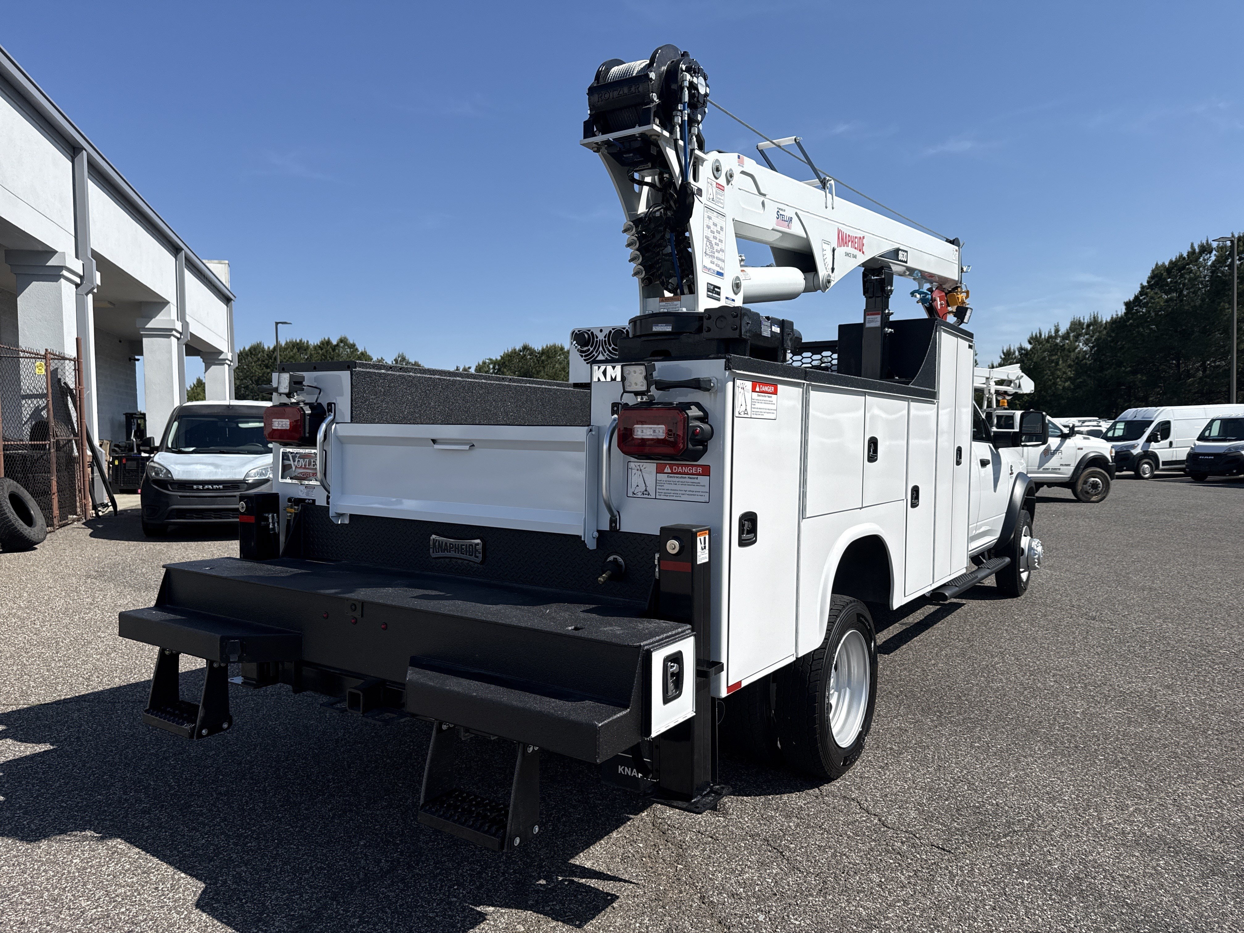 New 2026 RAM 5500 Tradesman AWD/4WD image 9