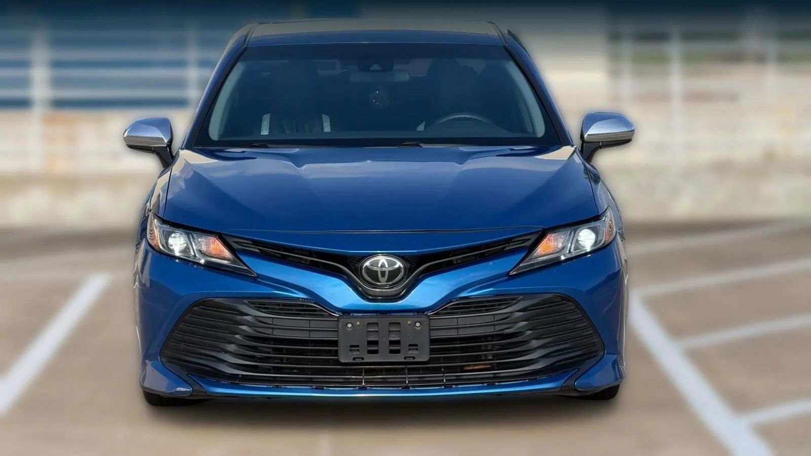Used 2020 Toyota Camry LE FWD image 2