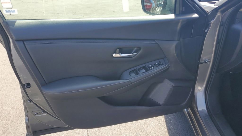 Used 2023 Nissan Sentra SV FWD image 20