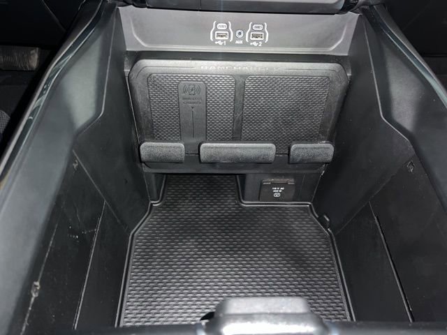 Used 2025 RAM 1500 Laramie AWD/4WD image 30