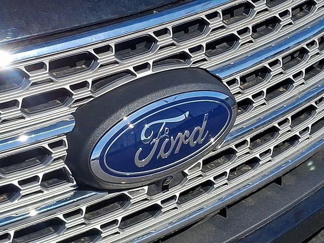 Used 2023 Ford Explorer Limited w/ Equipment Group 301A AWD/4WD image 30
