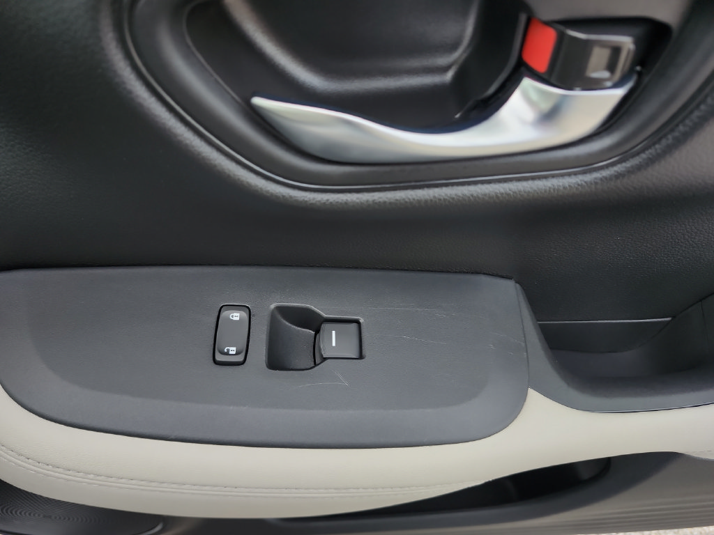 Certified 2024 Honda HR-V LX image 25