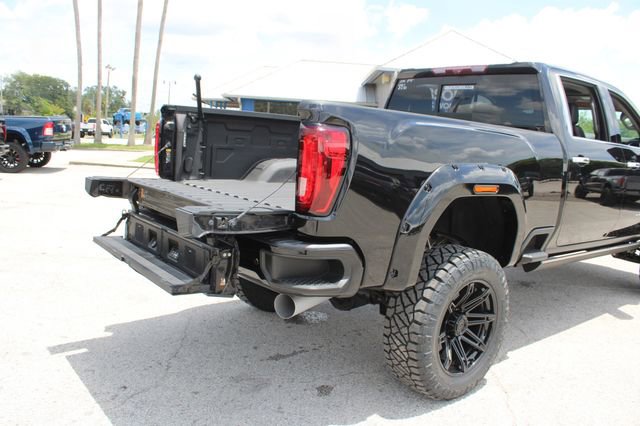 Used 2022 GMC Sierra 2500 Denali w/ Denali Black Diamond Edition image 11