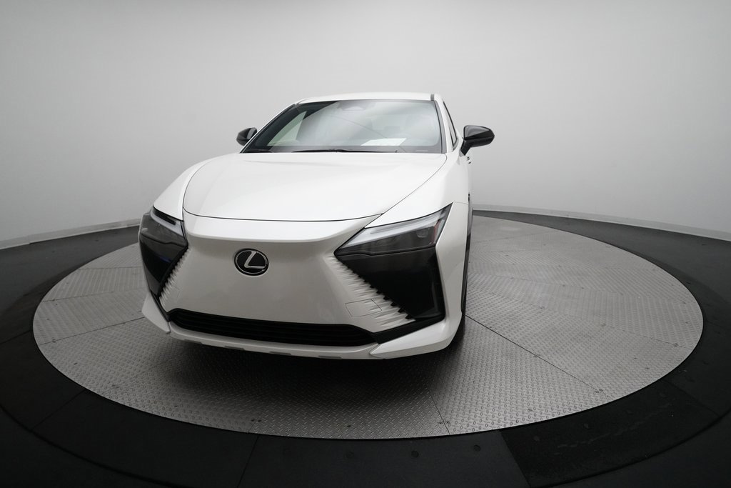 Used 2025 Lexus RZ 300e image 31
