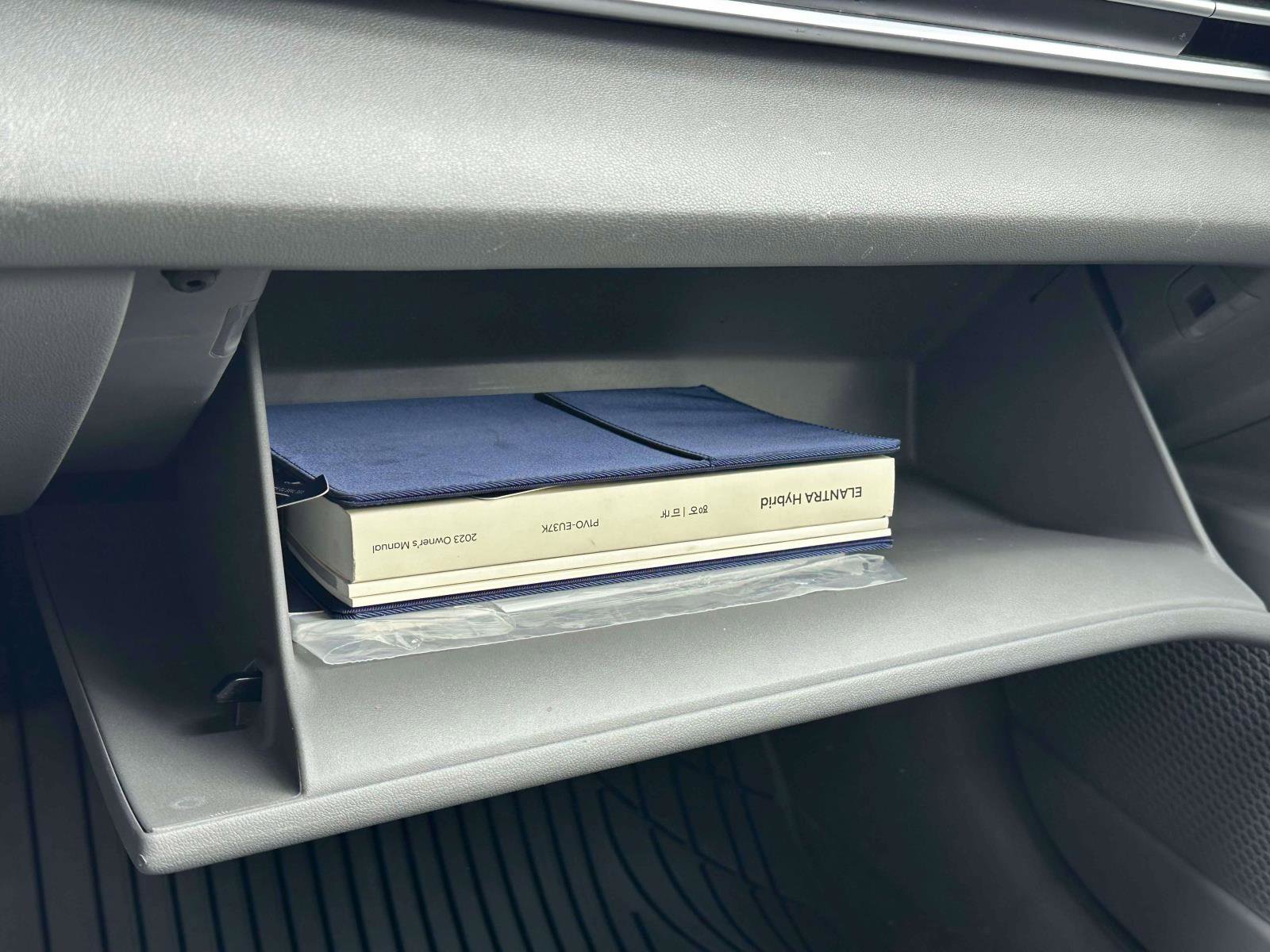 Used 2023 Hyundai Elantra Blue w/ Cargo Package image 28