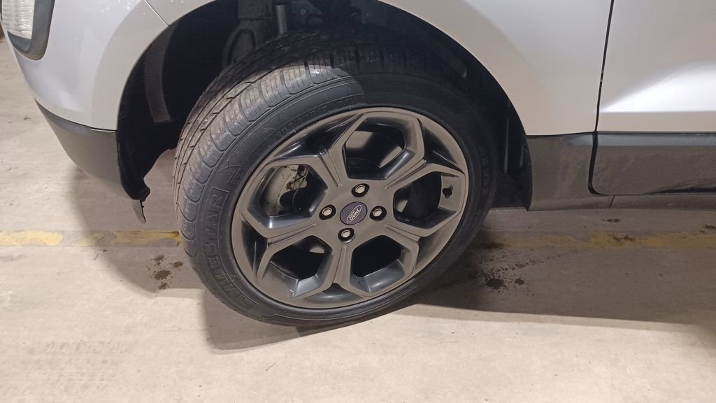 Used 2018 Ford EcoSport SES image 3