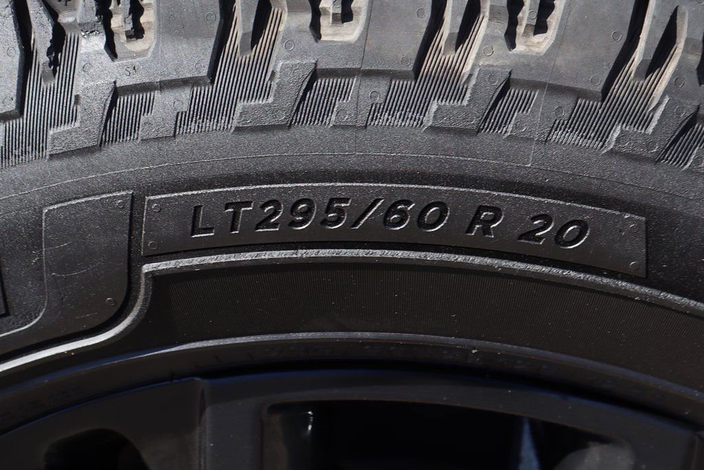 Used 2023 GMC Sierra 3500 Denali w/ Denali Black Diamond Edition image 44