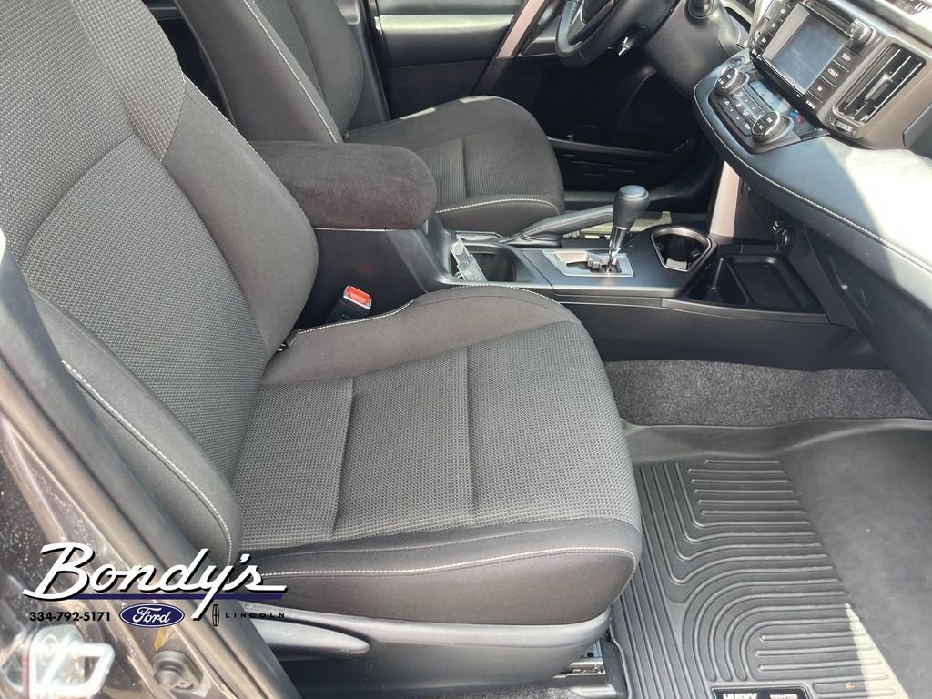 Used 2018 Toyota RAV4 XLE FWD image 18