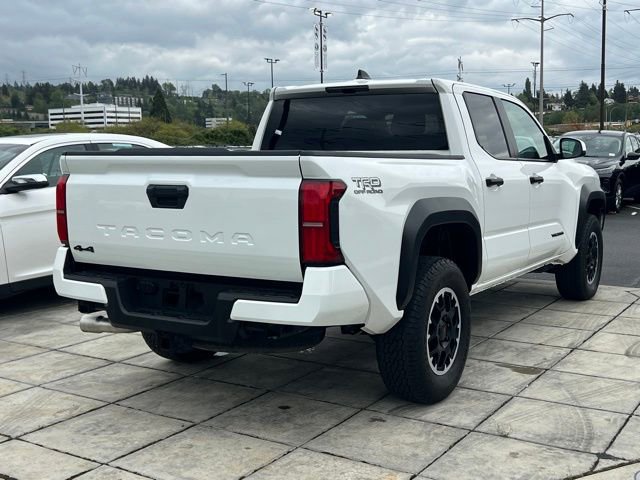 Used 2024 Toyota Tacoma TRD Off-Road AWD/4WD image 9