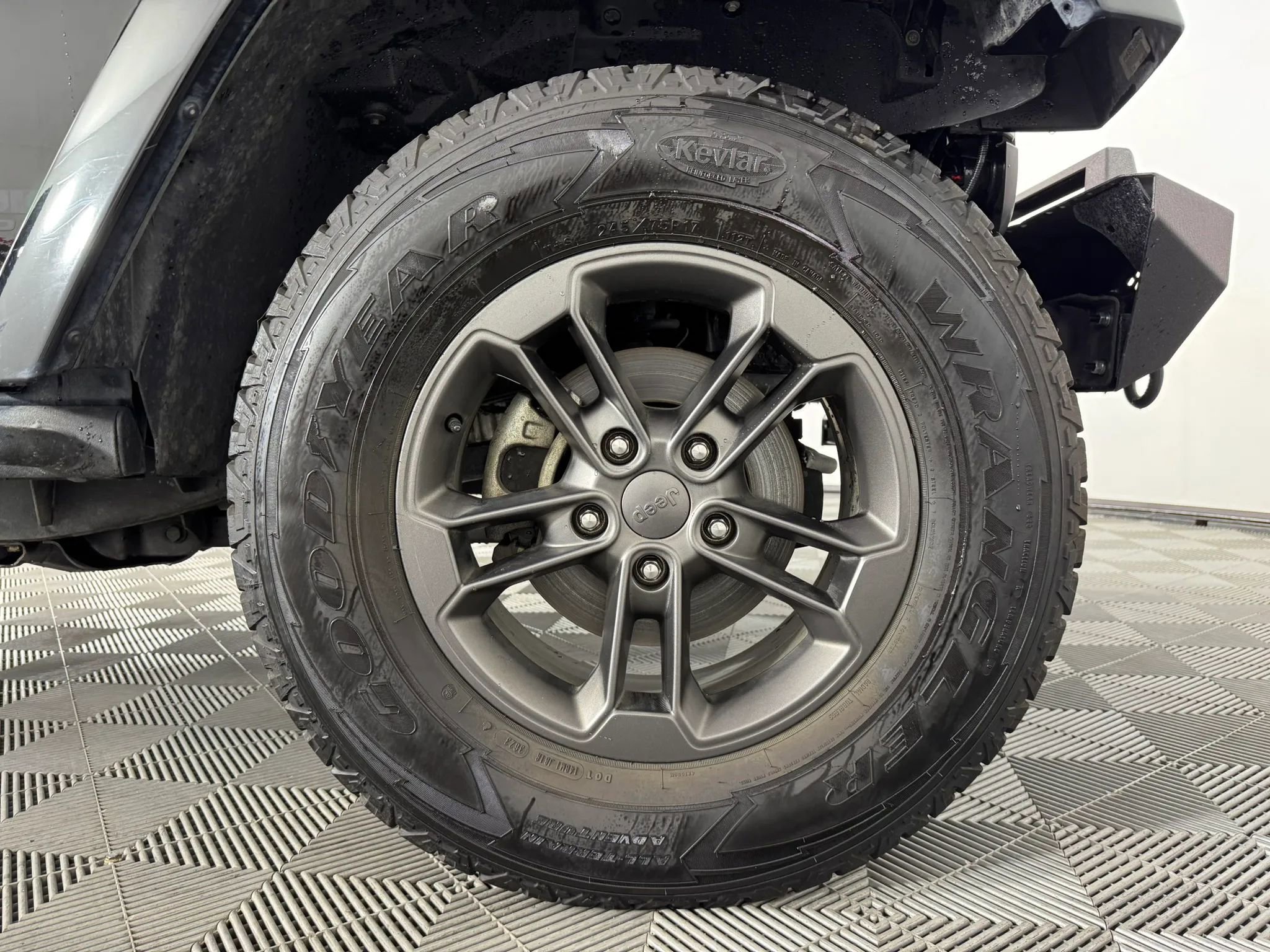Used 2018 Jeep Wrangler Unlimited Sport AWD/4WD image 40