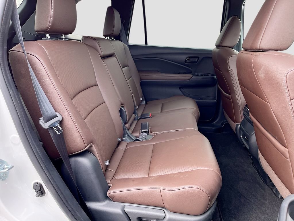 Used 2024 Honda Passport EX-L image 28