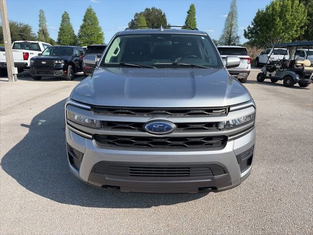 Used 2024 Ford Expedition Max XLT AWD/4WD image 2
