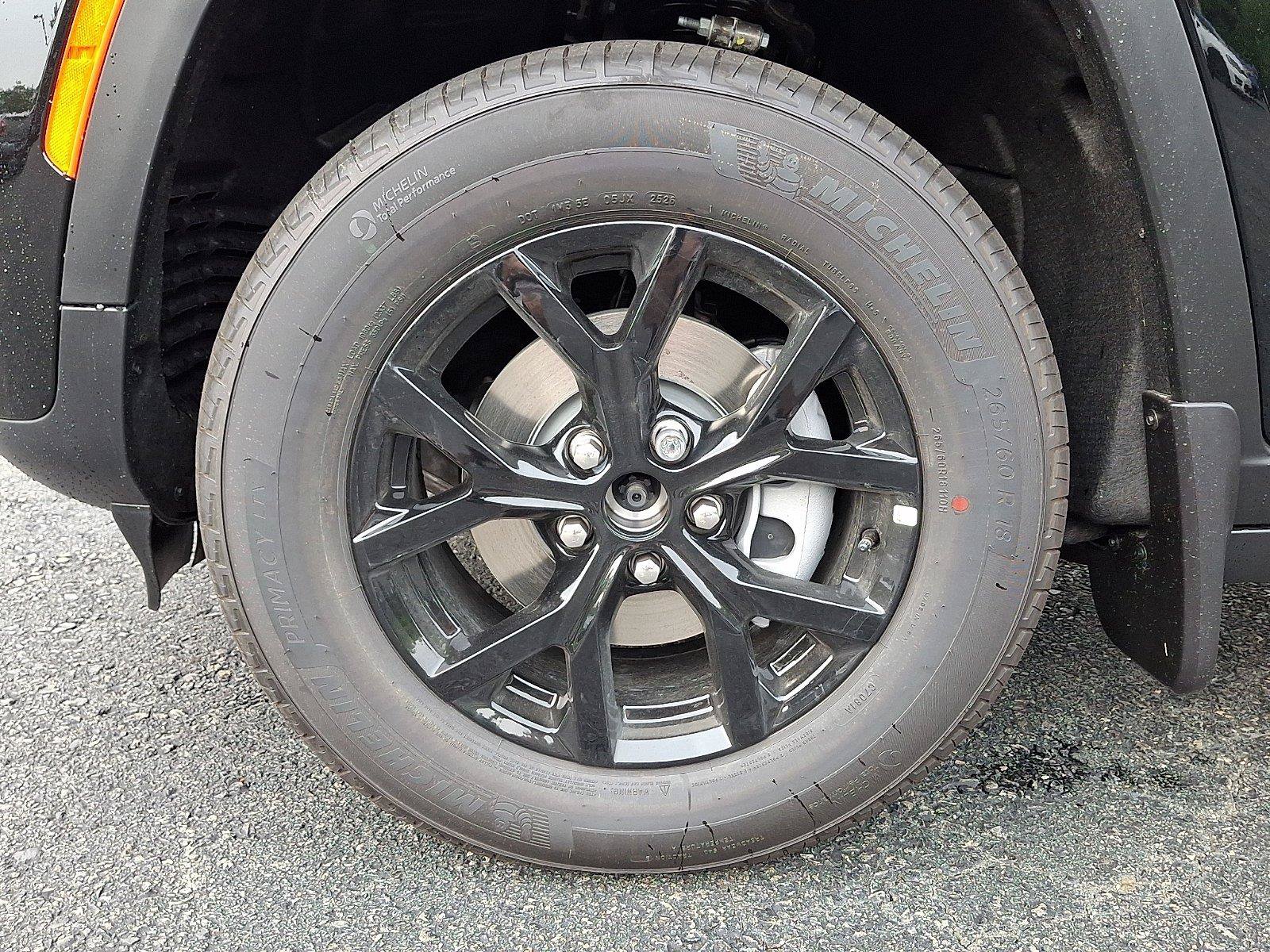 New 2026 Jeep Grand Cherokee Altitude AWD/4WD image 5