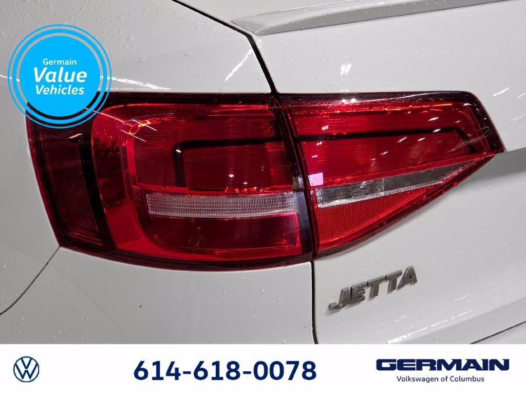 Used 2015 Volkswagen Jetta Sport FWD image 14