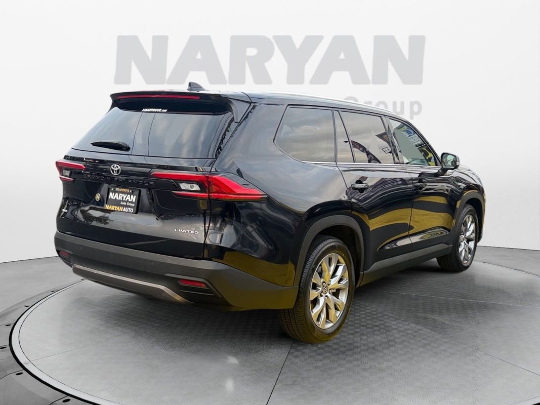 Used 2024 Toyota Grand Highlander Limited image 8