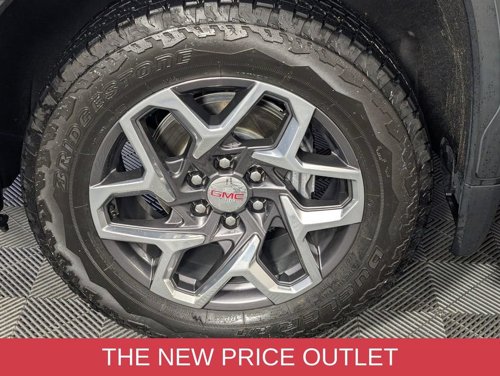 Used 2024 GMC Sierra 1500 SLT w/ SLT Premium Plus Package AWD/4WD image 8