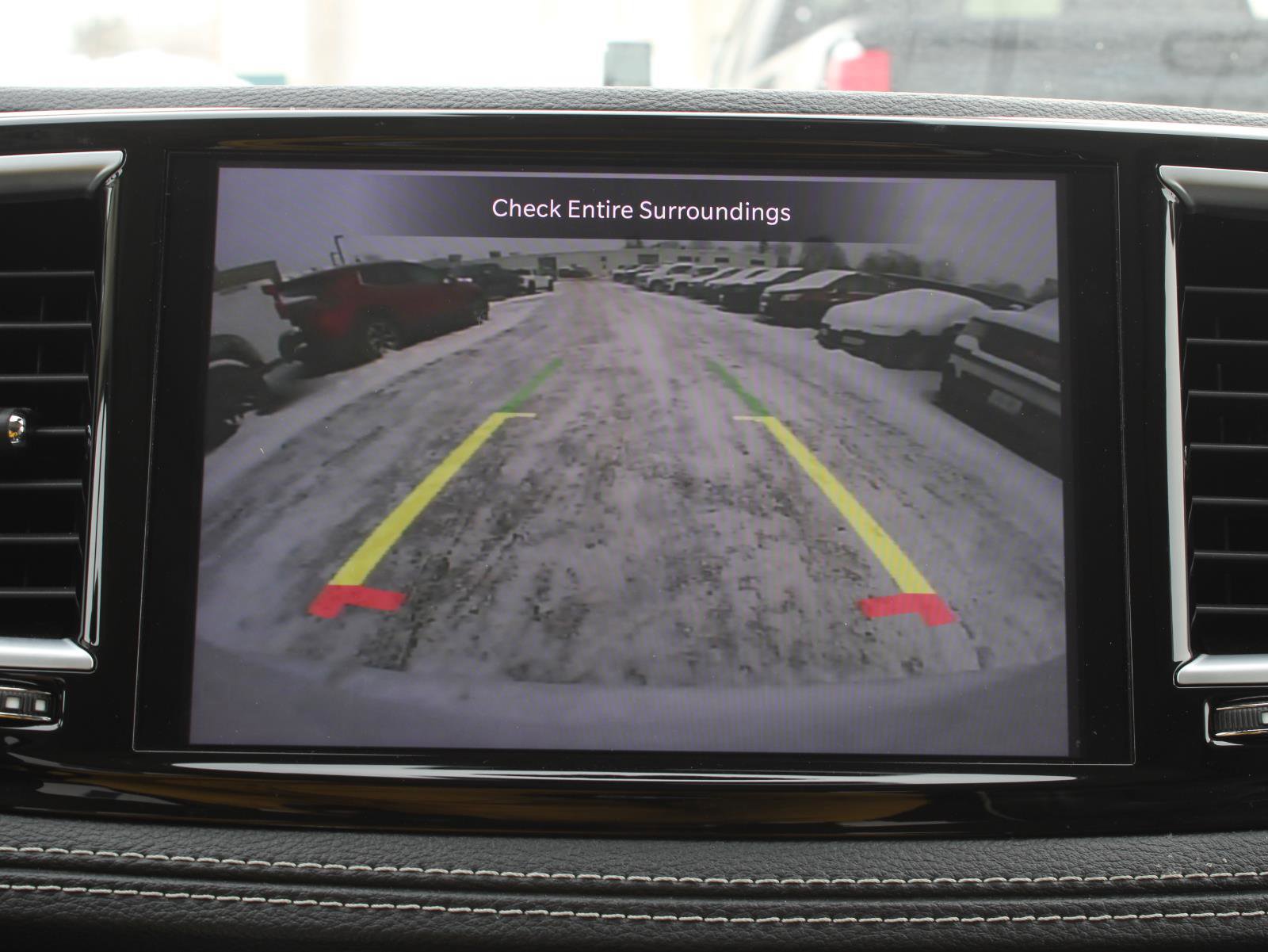 Used 2023 Chrysler Pacifica Limited image 15