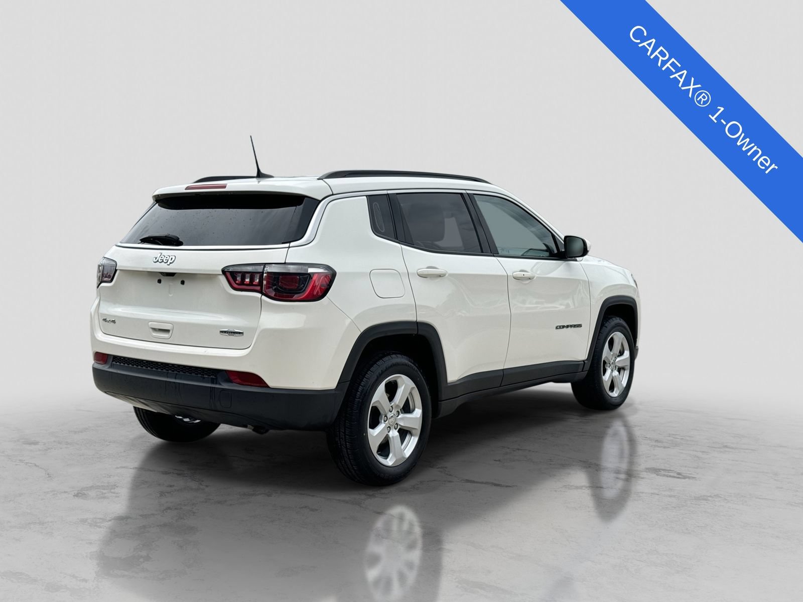 Used 2019 Jeep Compass Latitude w/ Cold Weather Group AWD/4WD image 8