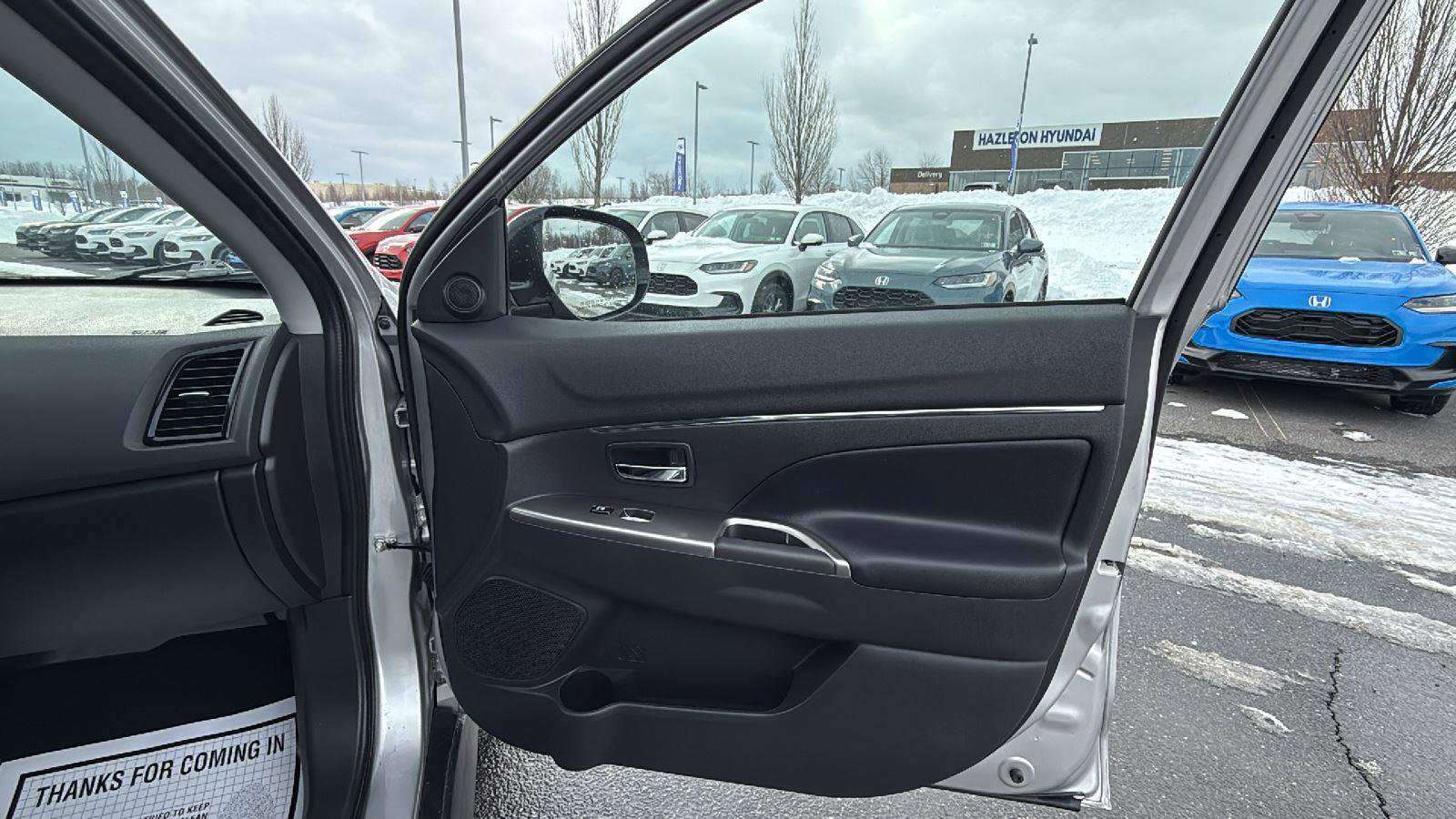 Used 2024 Mitsubishi Outlander Sport SE image 17